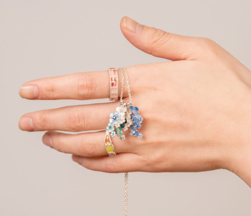 AIGISオリジナルデザインのエマーユリング