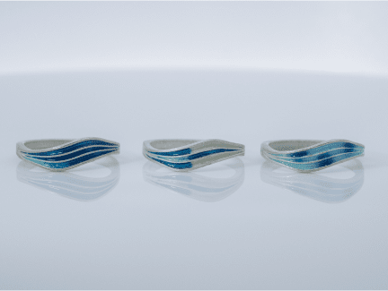 波デザインのエマーユリング