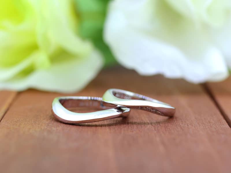 結婚指輪_ウェーブ、幅広