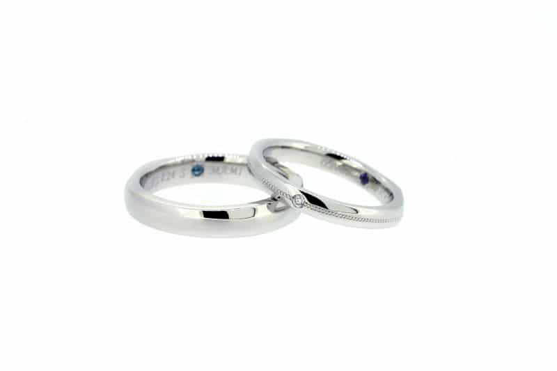 リバーシブルデザインの結婚指輪