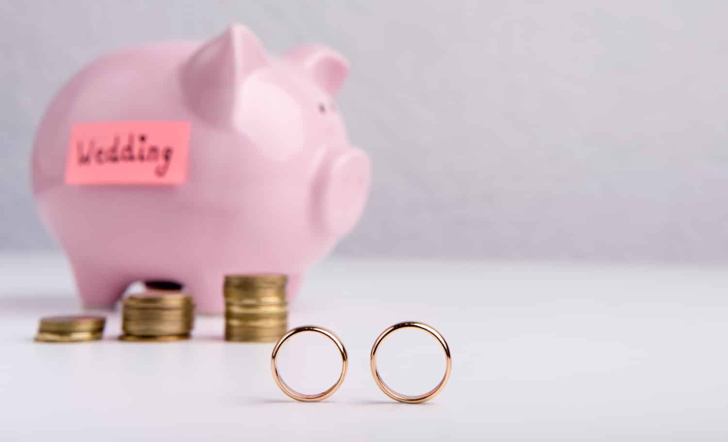 結婚指輪の予算はどのくらい？年収・年代別の平均購入金額を紹介