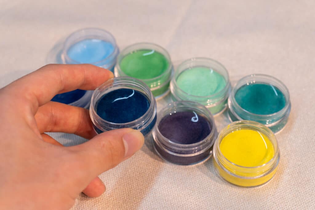 エマーユリングの色付け