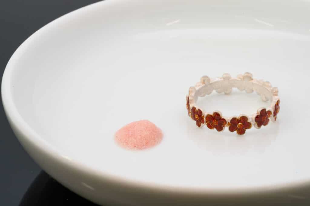 赤色のエマーユリング①