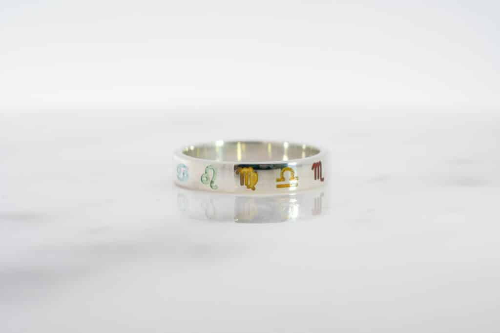 AIGISのエマーユ（彫り＋エマーユ）で制作したペアリング