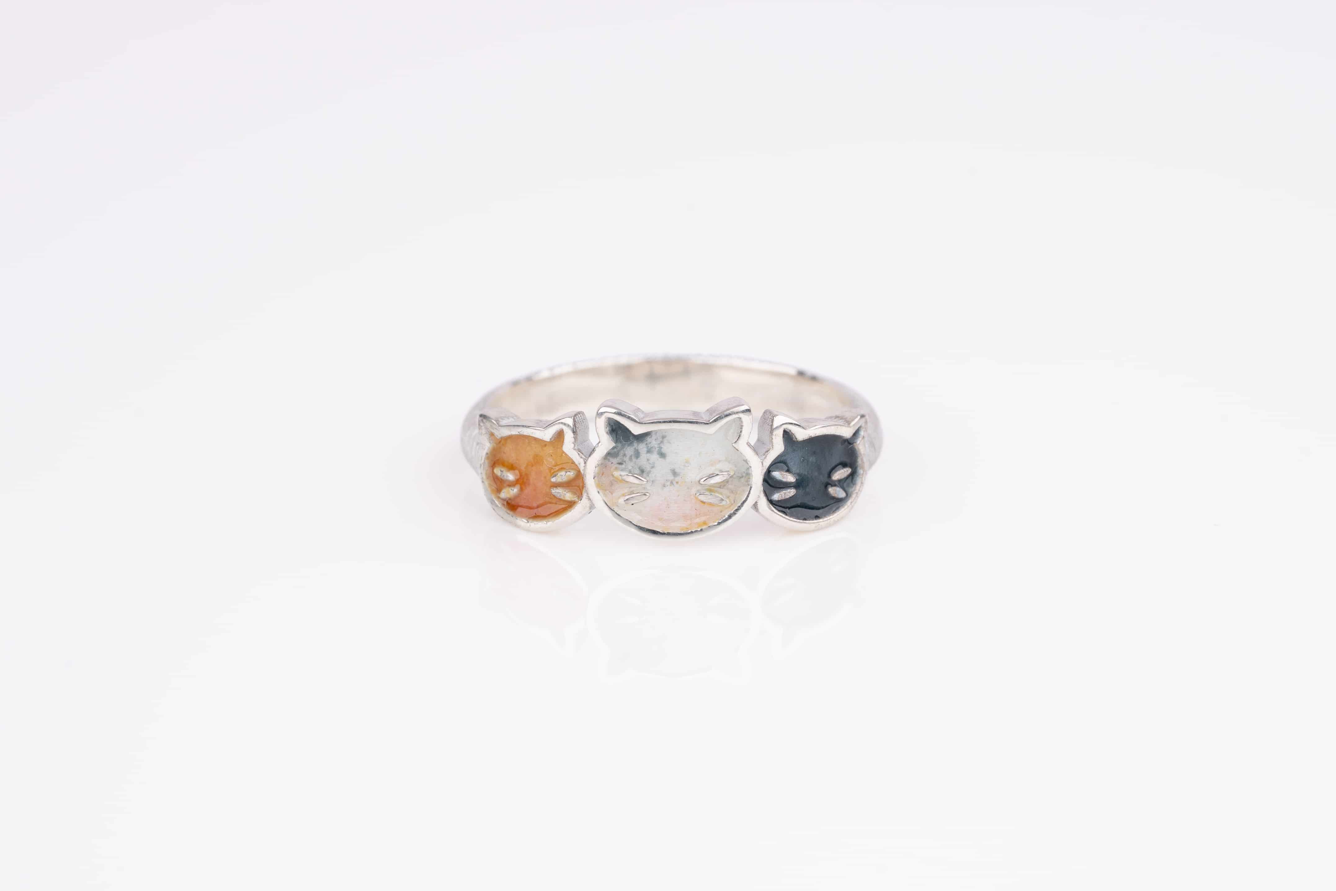 エマーユリング（NEKO）
